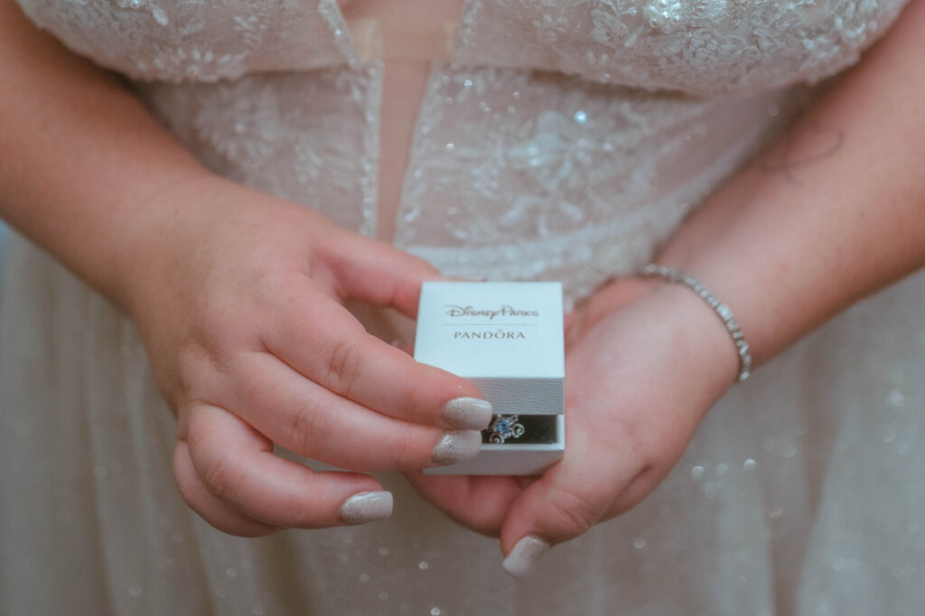 Bride holding jewelry box
